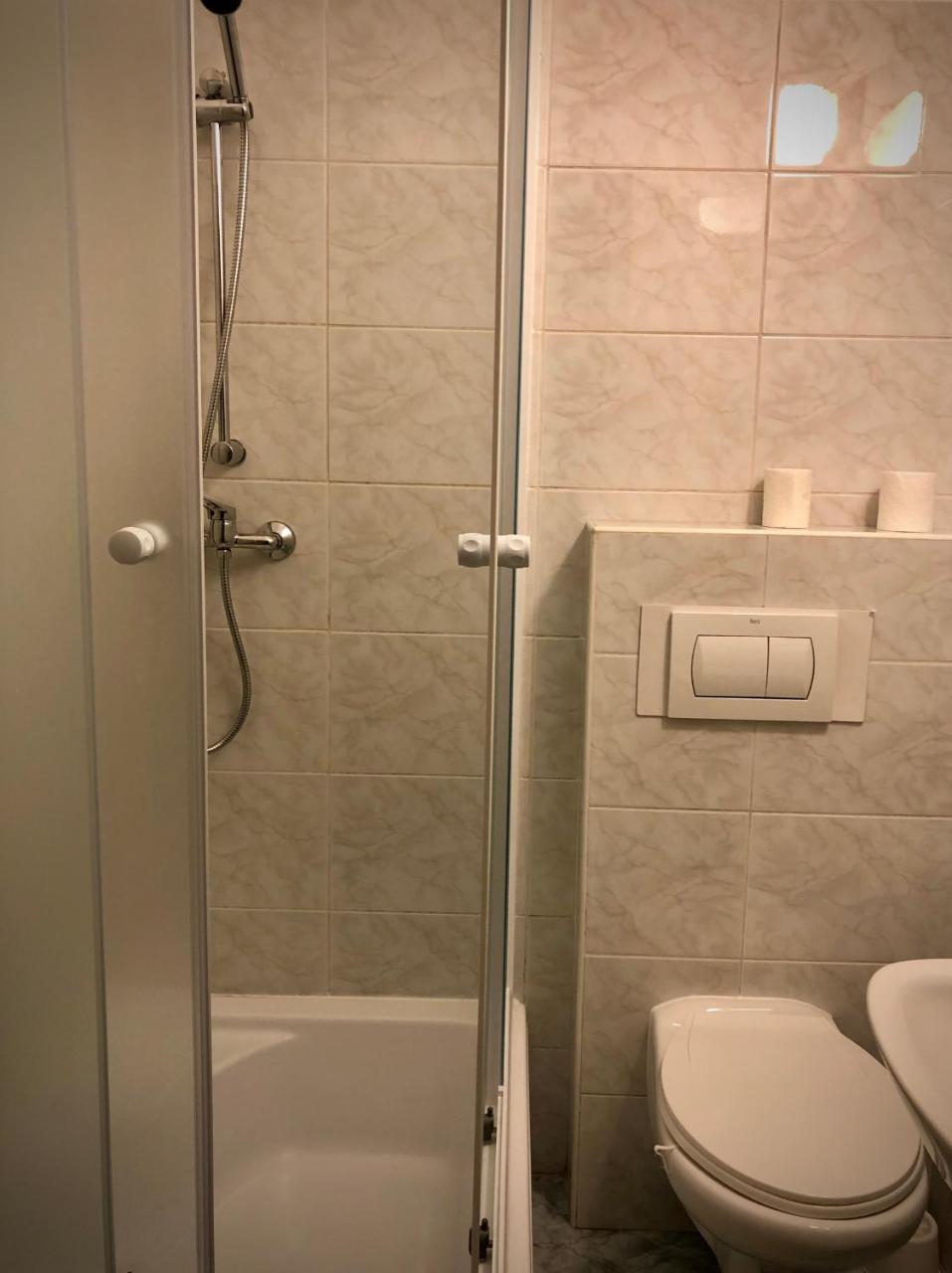 Hotel Akor Bydgoszcz Bagian luar foto