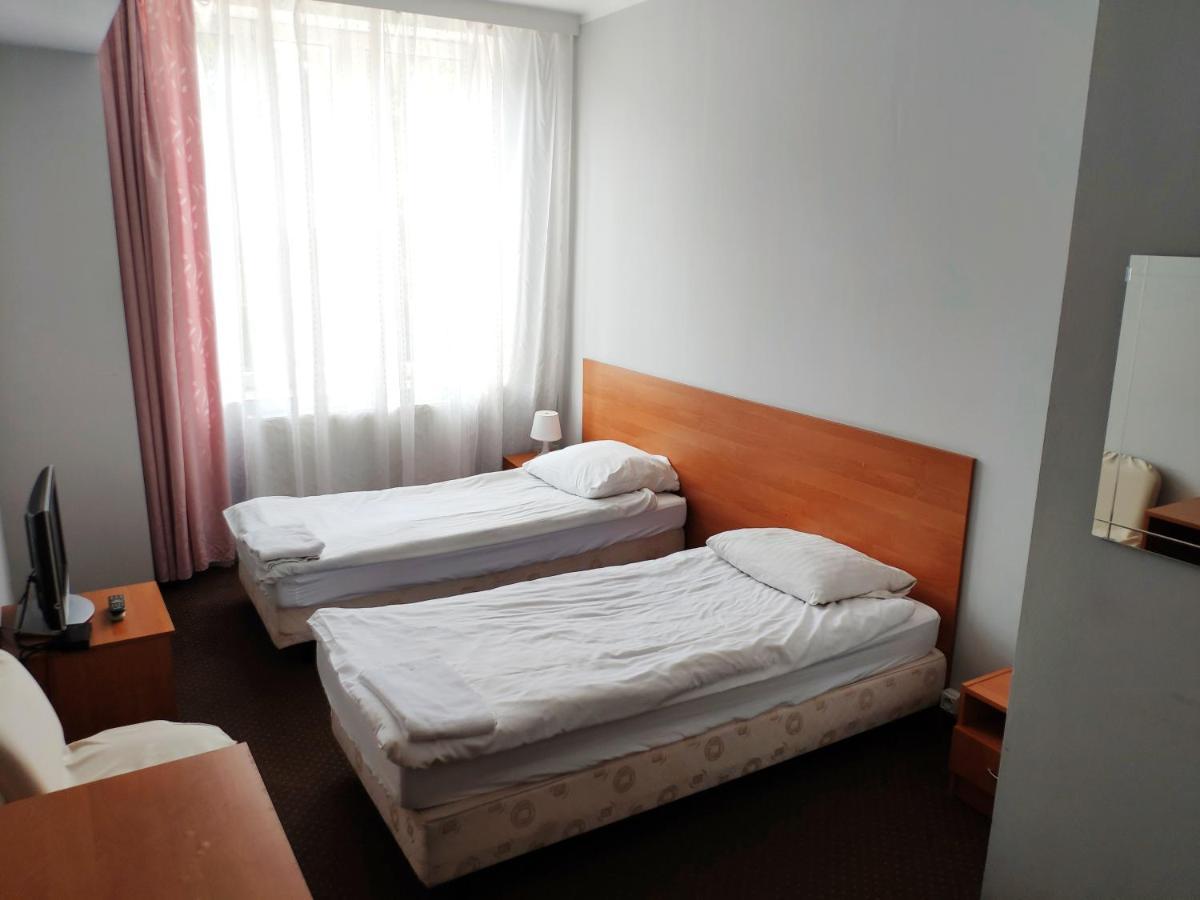 Hotel Akor Bydgoszcz Bagian luar foto