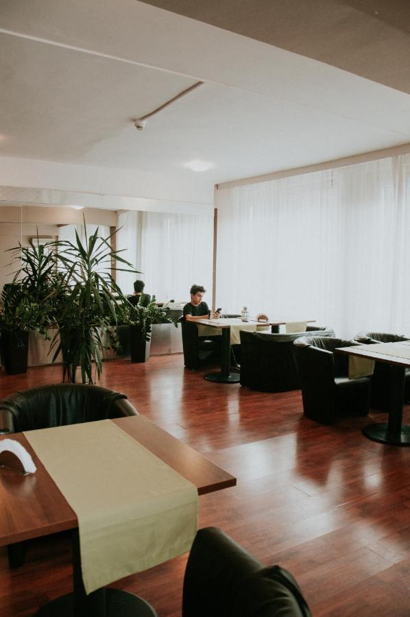 Hotel Akor Bydgoszcz Bagian luar foto