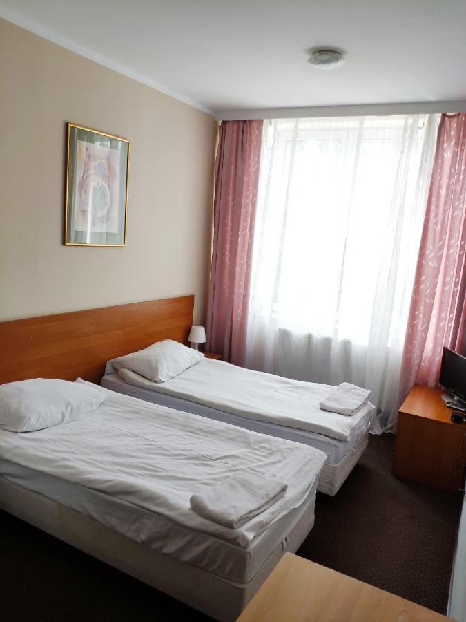 Hotel Akor Bydgoszcz Bagian luar foto